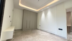 Room in 4 BHK Builder Floor at Ashok Vihar – for Sale