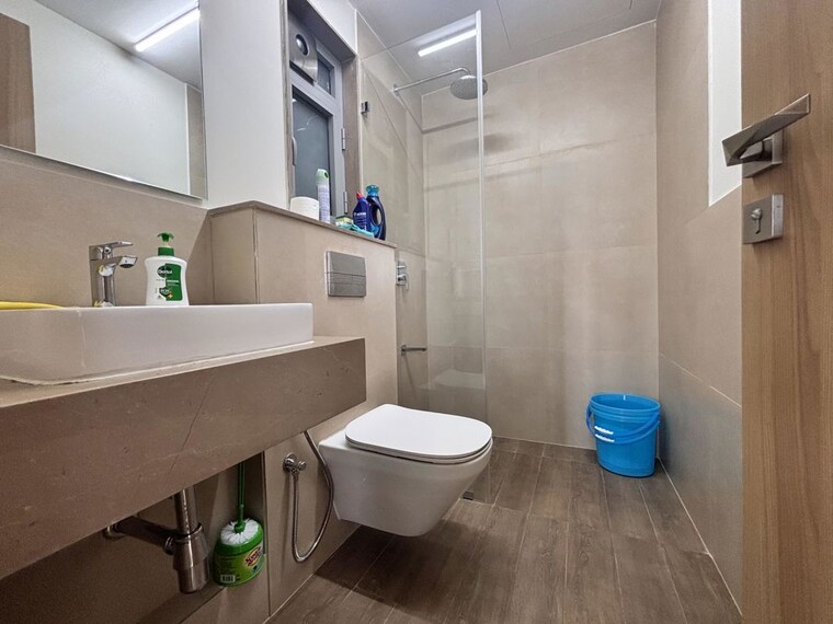 Bathroom, piramal-aranya 3 Bedroom 916 Sq.Ft. Apartment In Byculla Mumbai 10715537