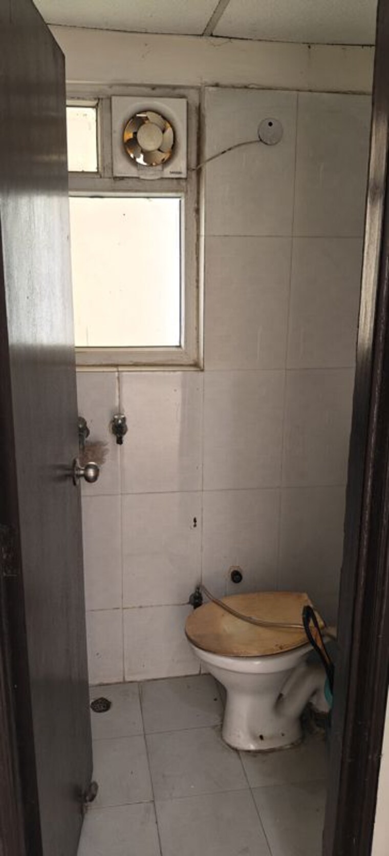 Bathroom, antriksh-golf-view 3 Bedroom 1640 Sq.Ft. Apartment In Sector 78 Noida 10715553