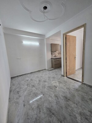 Room in 1 BHK Apartment at Saket – for Rent