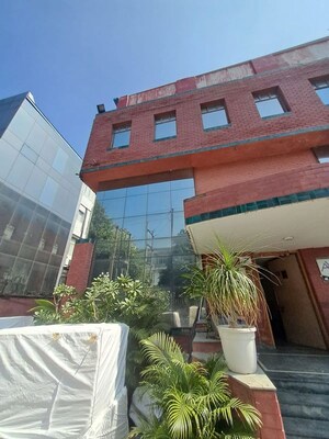  Office Space – Exterior View View at Sector 63 - for Rent