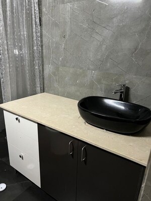 Attached Bathroom in 3 BHK Apartment at Emaar Palm Hills, Sector 77 – for Rent