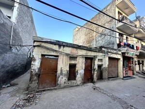  Plot For Sale in Sector 52