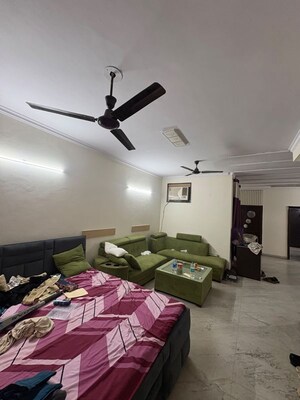 Team Area in 3 BHK Builder Floor at Sushant Lok I – for Rent
