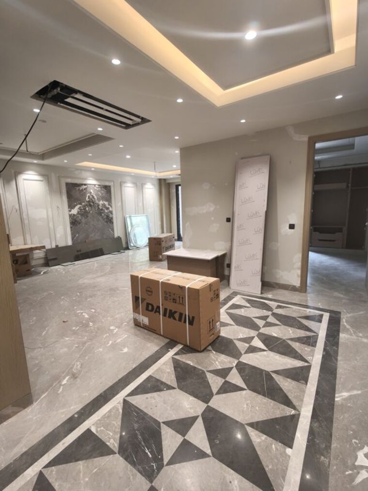 Living Room, dlf phase ii 4 Bedroom 316 Sq.Yd. Builder Floor In Dlf Phase ii Gurgaon 10715597