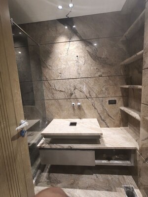 Bathroom in 4 BHK Builder Floor at Dlf Phase ii – for Sale