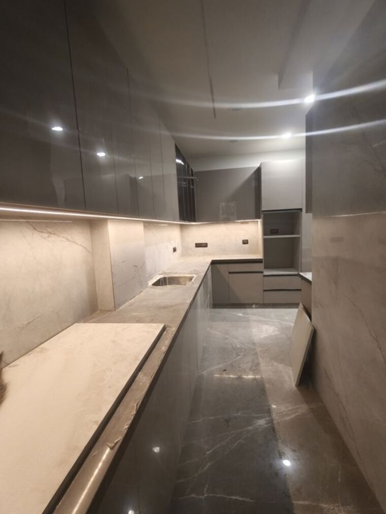 Kitchen, dlf phase ii 4 Bedroom 316 Sq.Yd. Builder Floor In Dlf Phase ii Gurgaon 10715597