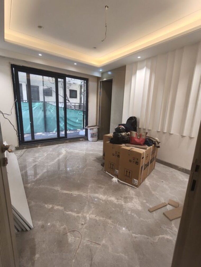 Living Room, dlf phase ii 4 Bedroom 316 Sq.Yd. Builder Floor In Dlf Phase ii Gurgaon 10715597