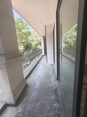 Balcony in 4 BHK Builder Floor at Dlf Phase ii – for Sale