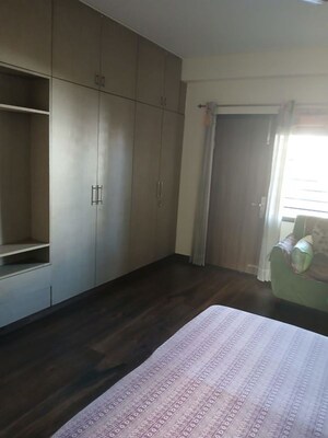 Room in 3 BHK Apartment at Eros Rosewood City, Sector 49 – for Rent