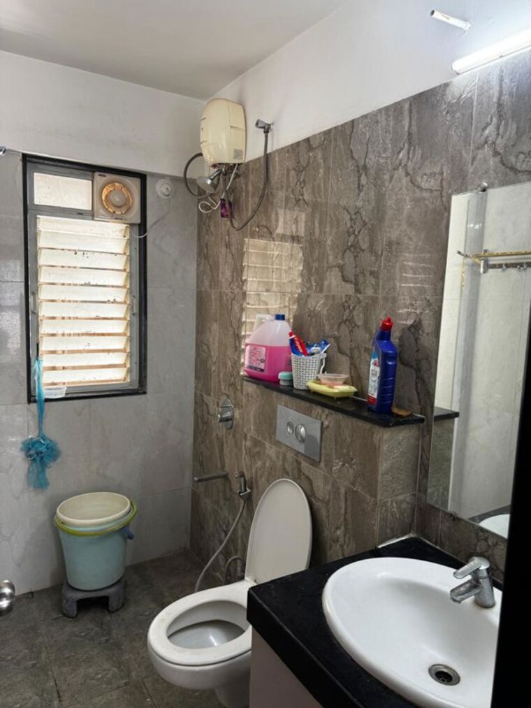 Bathroom, aryavart-star-altair 3 Bedroom 858 Sq.Ft. Apartment In Bhugaon Pune 10715608
