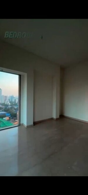 Room in 4 BHK Apartment at Piramal Aranya Avyan, Byculla – for Sale