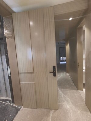 Building Lobby in 3 BHK Builder Floor at Dlf Phase ii – for Sale