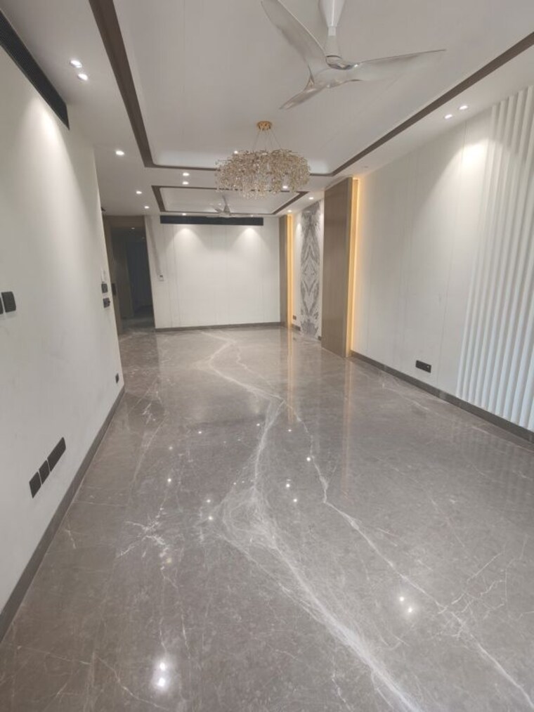 Kitchen, dlf phase ii 3 Bedroom 250 Sq.Yd. Builder Floor In Dlf Phase ii Gurgaon 10715613