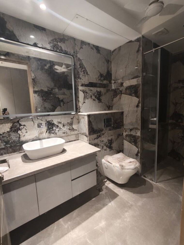 Team Area, dlf phase ii 3 Bedroom 250 Sq.Yd. Builder Floor In Dlf Phase ii Gurgaon 10715613