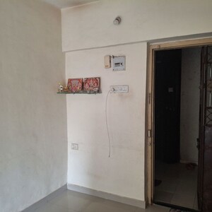 Room in 1 BHK Apartment at New Sai Darshan CHS, Jogeshwari East – for Rent