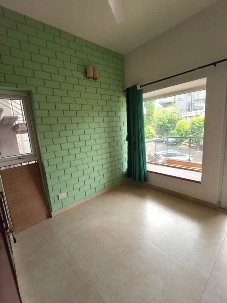 Room, safdarjung enclave 3 Bedroom 1600 Sq.Ft. Builder Floor In Safdarjung Enclave Delhi 10715631