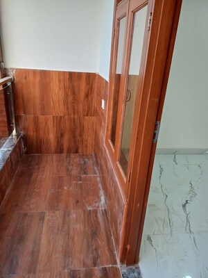 Furnished Amenities in 3.5 BHK Independent House at Palla – for Sale