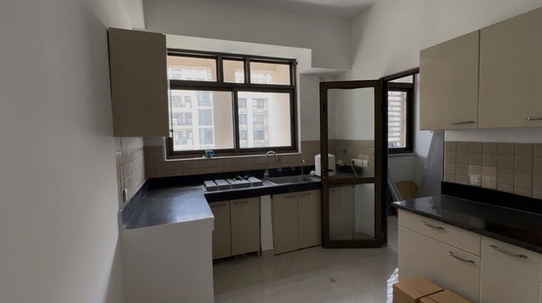 Kitchen, ss-hibiscus 3 Bedroom 3670 Sq.Ft. Apartment In Sector 50 Gurgaon 10715612
