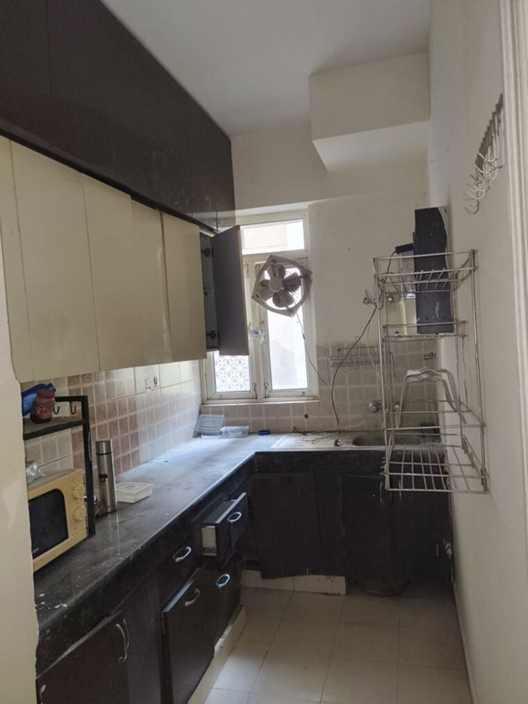 Kitchen, shree-vardhman-mantra 2 Bedroom 850 Sq.Ft. Apartment In Sector 67 Gurgaon 10715639