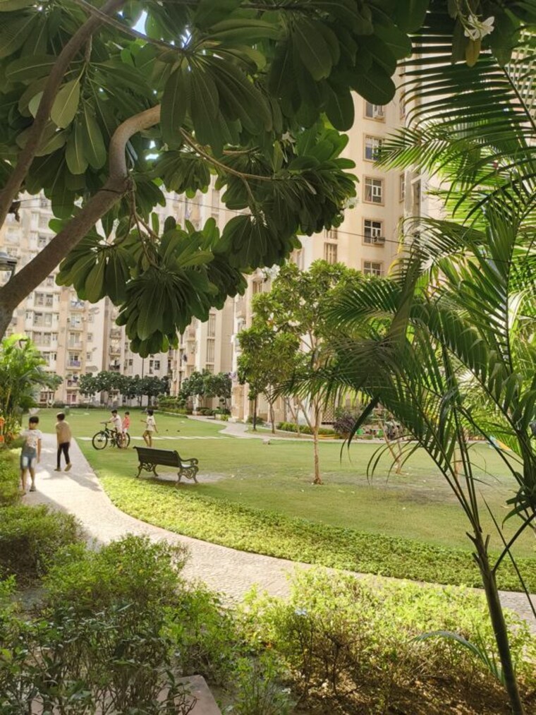 Exterior View, shree-vardhman-mantra 2 Bedroom 850 Sq.Ft. Apartment In Sector 67 Gurgaon 10715639