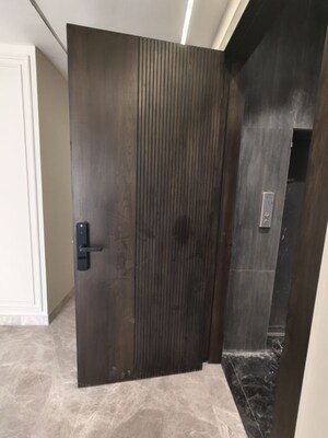 Bathroom in 3 BHK Builder Floor at Dlf Phase ii – for Sale
