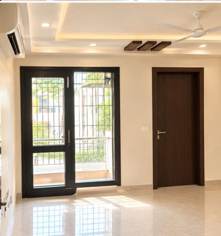 Room, greater kailash i 3 Bedroom 208 Sq.Yd. Builder Floor In Greater Kailash I Delhi 10715640