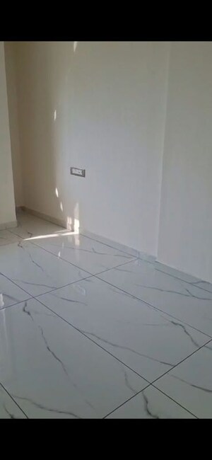 Room in 2 BHK Apartment at Navi Peth – for Sale