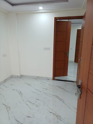 Furnished Amenities in 3.5 BHK Independent House at Palla – for Sale