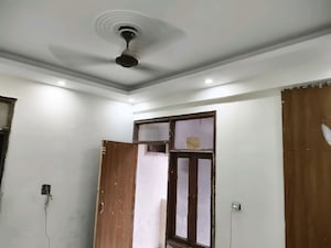 Room in 2 BHK Builder Floor at Sector 21 – for Rent
