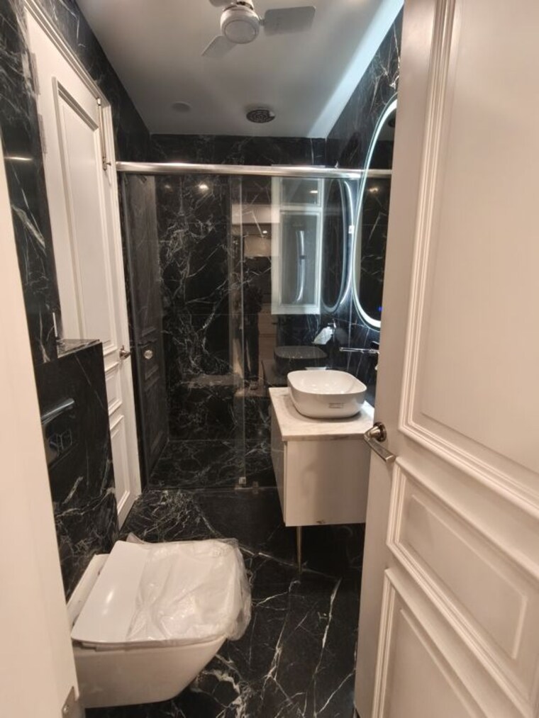 Team Area, dlf phase ii 4 Bedroom 328 Sq.Yd. Builder Floor In Dlf Phase ii Gurgaon 10715650