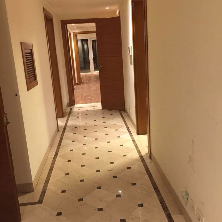 undefined, hauz khas 4 Bedroom 2200 Sq.Ft. Builder Floor In Hauz Khas Delhi 10715656
