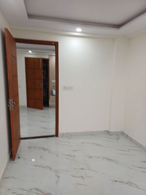 Furnished Amenities in 3.5 BHK Independent House at Palla – for Sale