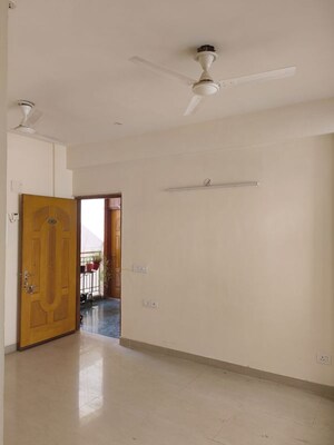Room in 2 BHK Apartment at Shree Vardhman Mantra, Sector 67 – for Rent