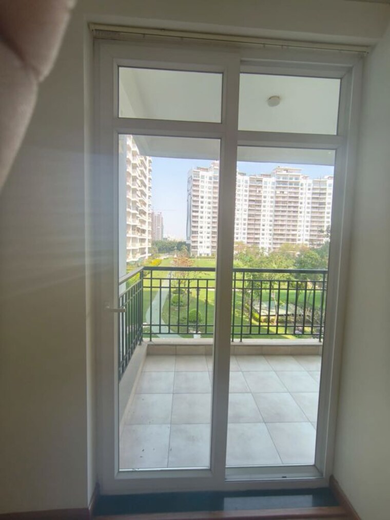 Balcony, central-park-resorts 2.5 Bedroom 1500 Sq.Ft. Apartment In Sector 48 Gurgaon 10715653