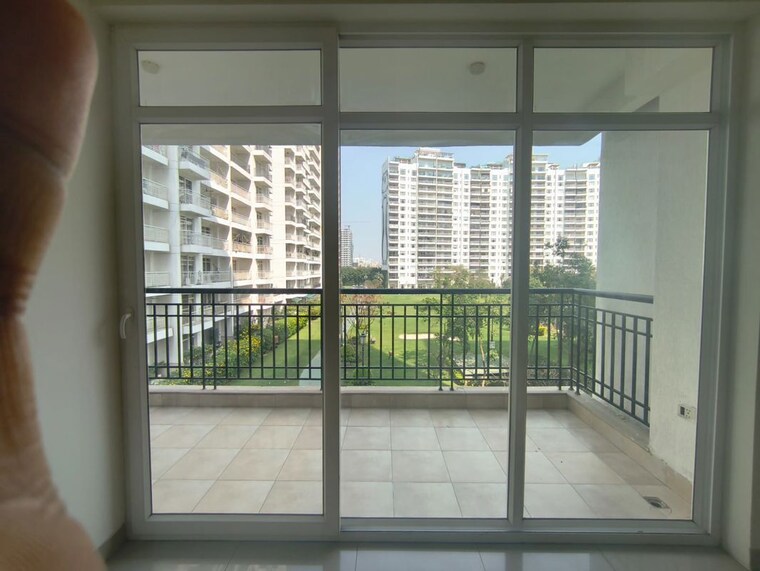 Room, central-park-resorts 2.5 Bedroom 1500 Sq.Ft. Apartment In Sector 48 Gurgaon 10715653