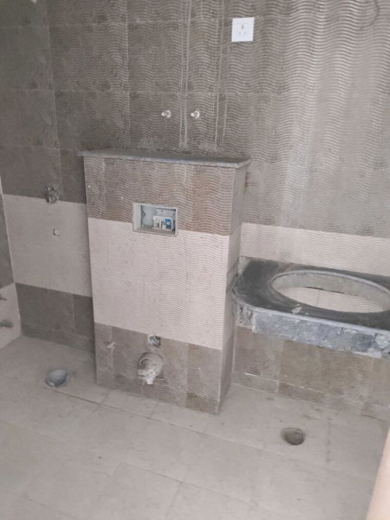 Bathroom, sector 21 2 Bedroom 1200 Sq.Ft. Builder Floor In Sector 21 Gurgaon 10715676
