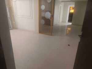 Room in 2 BHK Builder Floor at Sector 23 – for Rent