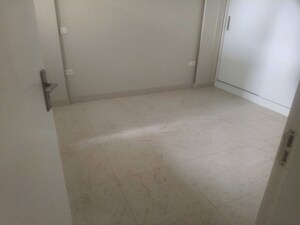 Room in 2 BHK Builder Floor at Sector 23 – for Rent