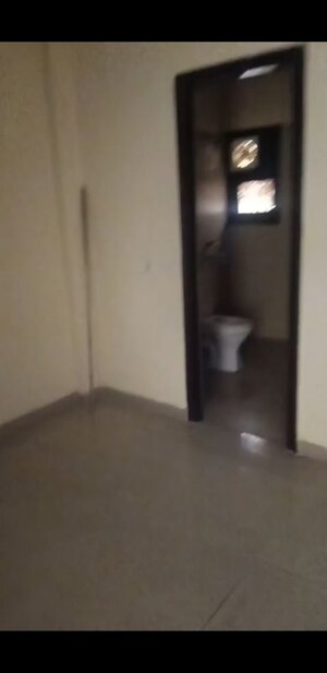 Room in 3.5 BHK Builder Floor at Rps Palms, Sector 88 – for Rent