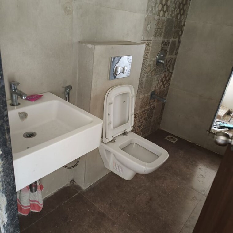 Bathroom, ng-grand-plaza 2 Bedroom 1200 Sq.Ft. Apartment In Ghansoli Navi Mumbai 10715697
