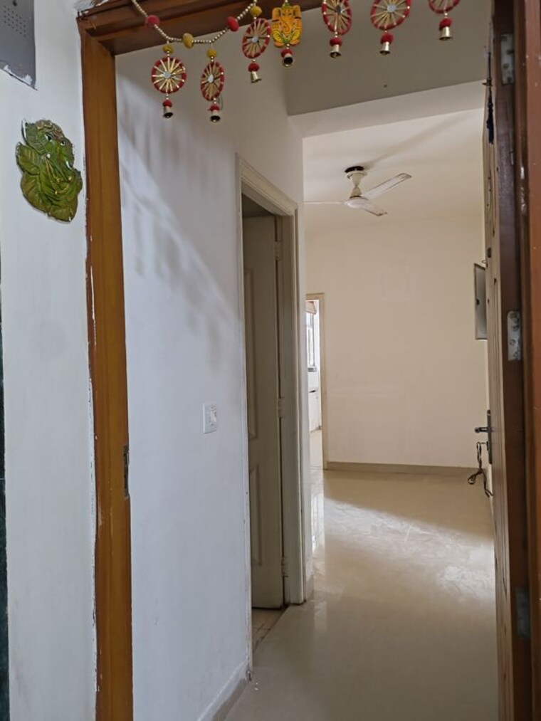 undefined, shree-vardhman-mantra 2 Bedroom 800 Sq.Ft. Apartment In Sector 67 Gurgaon 10715692