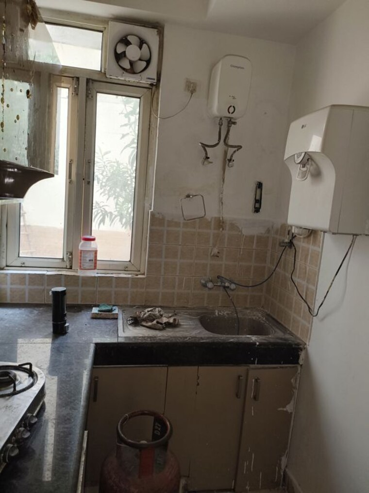 Kitchen, shree-vardhman-mantra 2 Bedroom 800 Sq.Ft. Apartment In Sector 67 Gurgaon 10715692
