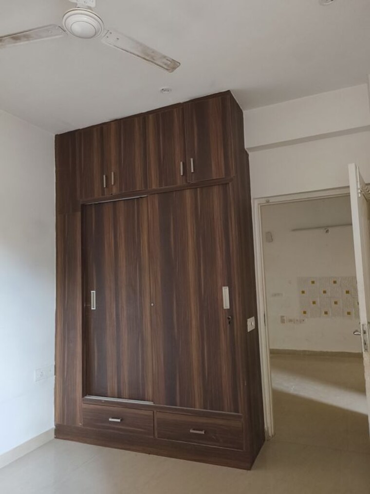 undefined, shree-vardhman-mantra 2 Bedroom 800 Sq.Ft. Apartment In Sector 67 Gurgaon 10715692