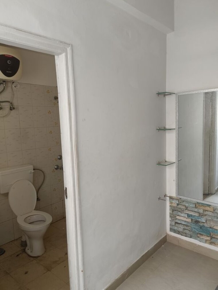 Bathroom, shree-vardhman-mantra 2 Bedroom 800 Sq.Ft. Apartment In Sector 67 Gurgaon 10715692