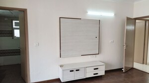 Room in 2 BHK Builder Floor at Sector 23 – for Rent
