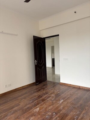 Room in 2 BHK Builder Floor at Sector 22 – for Rent