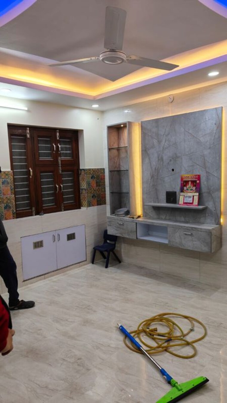 Parking, sarita vihar 1 Bedroom 450 Sq.Ft. Independent House In Sarita Vihar Delhi 10715716