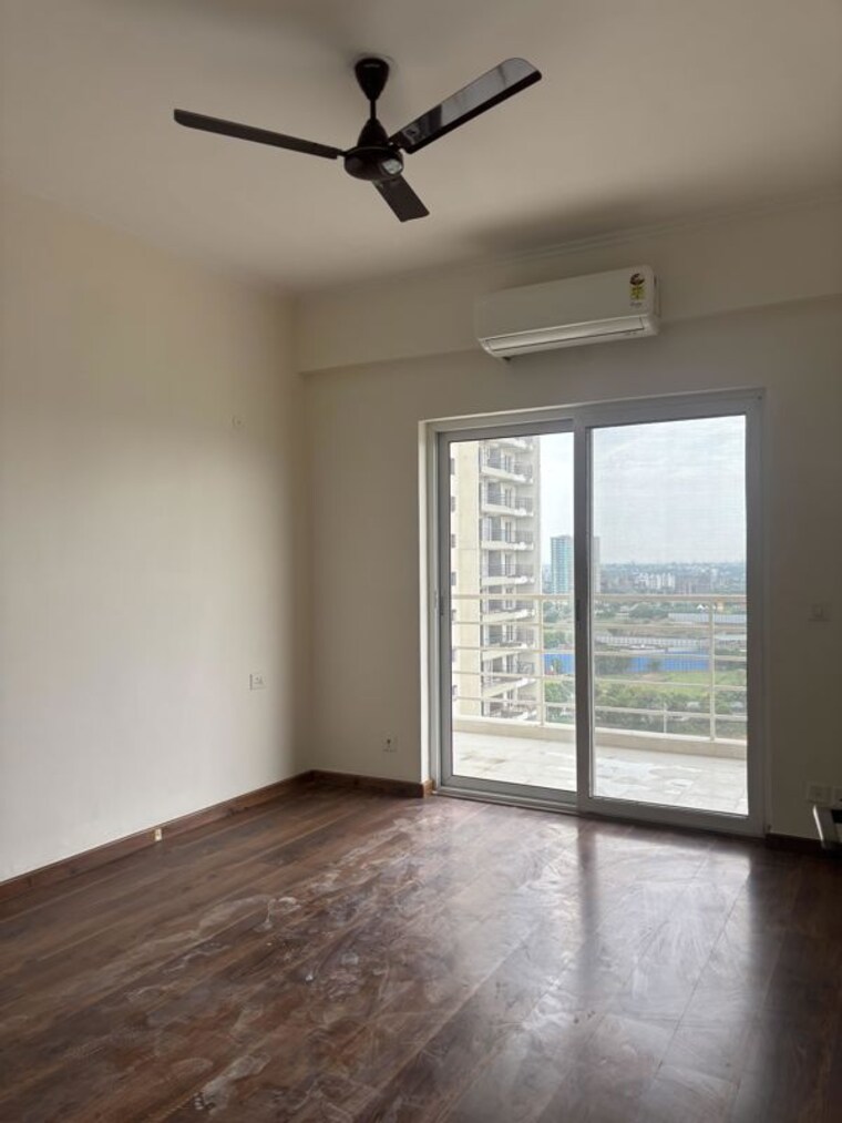 Room, sector 22 3 Bedroom 1500 Sq.Ft. Builder Floor In Sector 22 Gurgaon 10715774