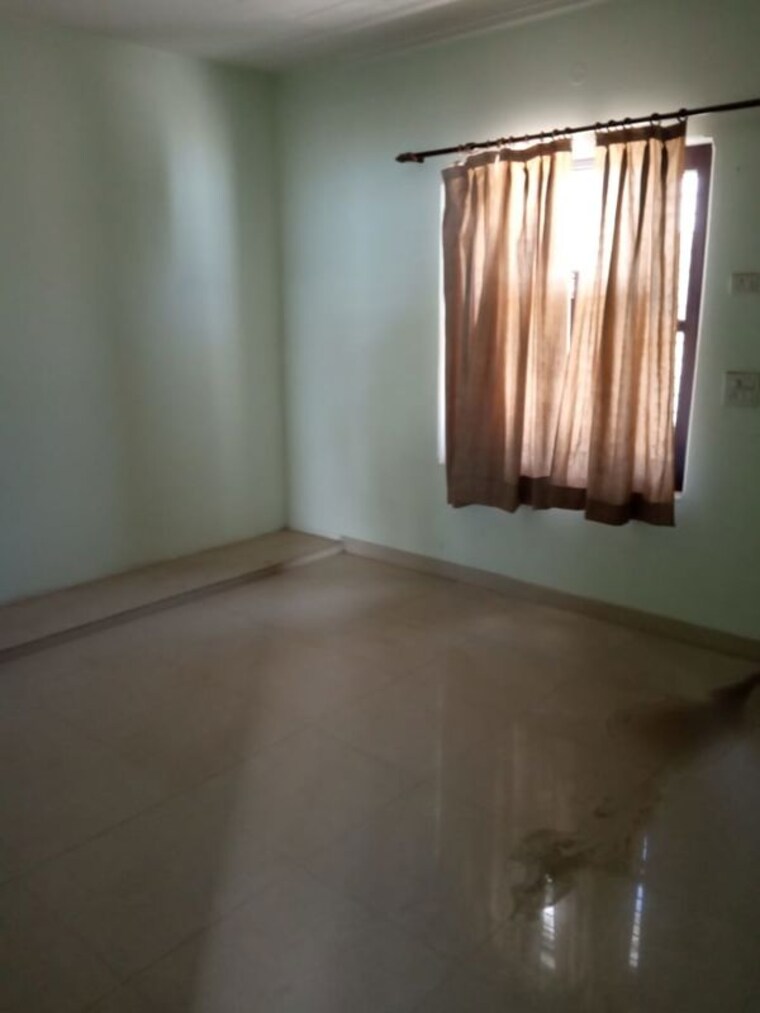 Room, sector 14 2 Bedroom 1022 Sq.Ft. Independent House In Sector 14 Gurgaon 10715776